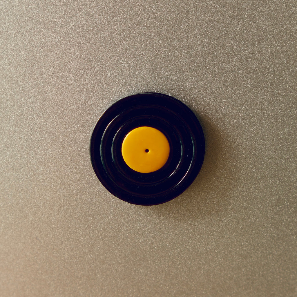 Vinyl (NFC Magnet)